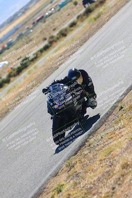 media/Oct-15-2023-TrackXperience (Sun) [[85198ff50b]]/Group 2/session 4 turn 3/